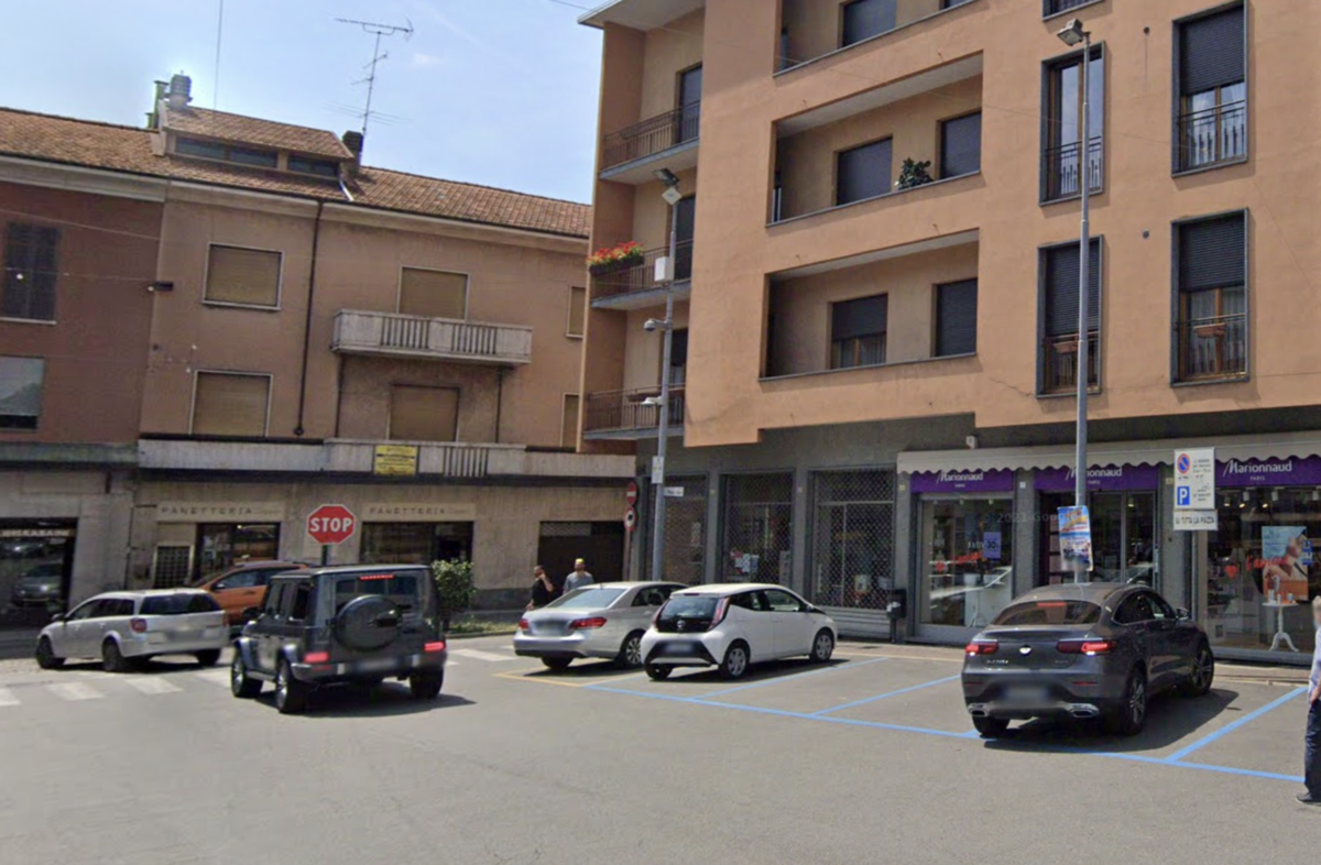 Bergamo La sosta nel parcheggio di via Bono da oggi si paga con