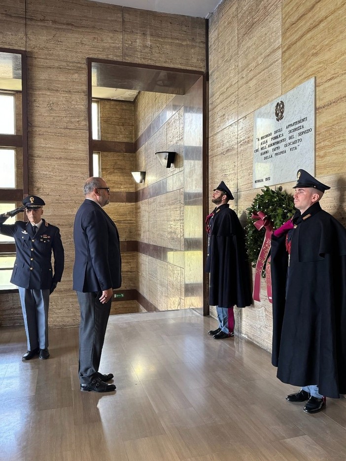 A Novara la cerimonia in onore dei caduti della Polizia