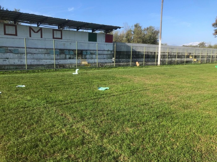 Atti di vandalismo al campo sportivo: l'Asd Momo Calcio condanna fermamente