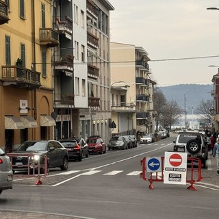 Successo per la nuova viabilità domenicale ad Arona: il progetto funziona