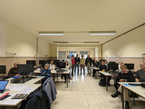 Cameri: riparte il corso di informatica per la terza età: tecnologia alla portata di tutti