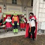 Numerosi bambini Trecatesi visitano la casa del Grinch a Piazza Cavour