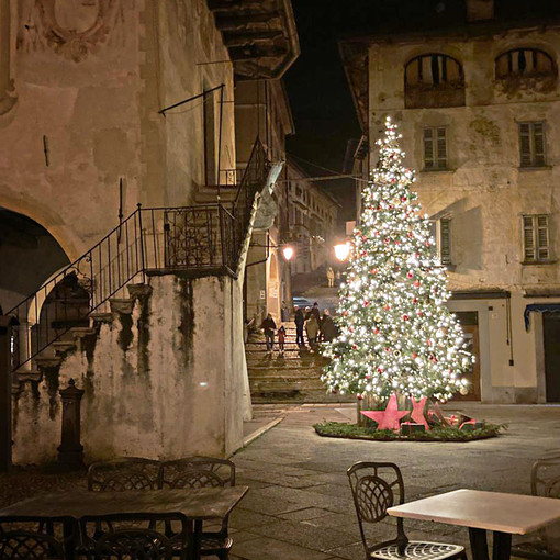 Orta San Giulio si illumina per il Natale