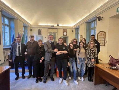 Lanciato il concorso tra le scuole di Novara per promuovere la sostenibilità e il recupero dei rifiuti