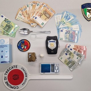 Polizia locale sequestra droga e denaro: denunciato trentaquattrenne a Trecate