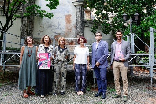 “Amleto Principe dei Palazzi”: un viaggio teatrale tra realtà e riscatto