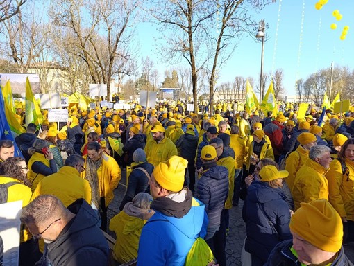 Coldiretti Novara-Vco: in 200 dalle due province per difendere la salute di tutti