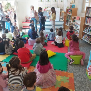 Partecipata e sentita la prima edizione della “festa del papa’” organizzata dalla biblioteca civica