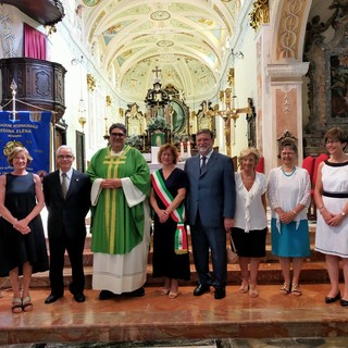L’associazione 'difendere la vita' con Maria Onlus si presenta in chiesa a Prato Sesia