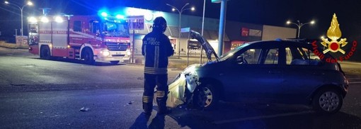 Incidente stradale a Trecate: tre auto coinvolte e diversi feriti