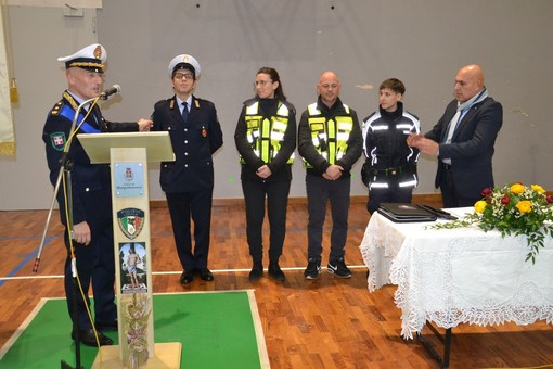 Borgomanero: presentati i quattro nuovi agenti della polizia locale