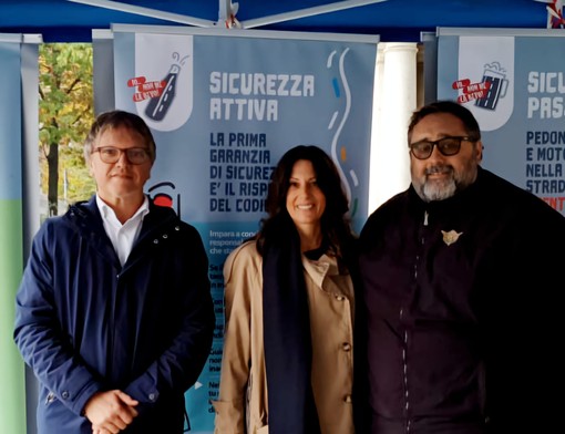 Successo per l'evento 'Metti la sicurezza al volante' a Novara