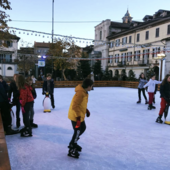 Arona: Babbo Natale arriva alla pista di pattinaggio