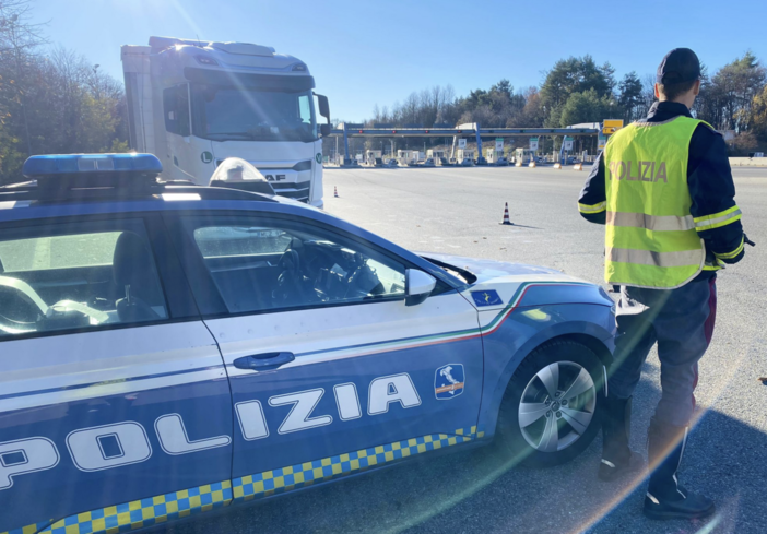 Contromano in autostrada, la Polizia identifica il conducente