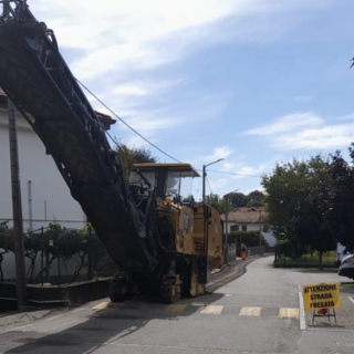 Varallo Pombia: avviati i lavori di ripristino stradale dopo la posa della fibra