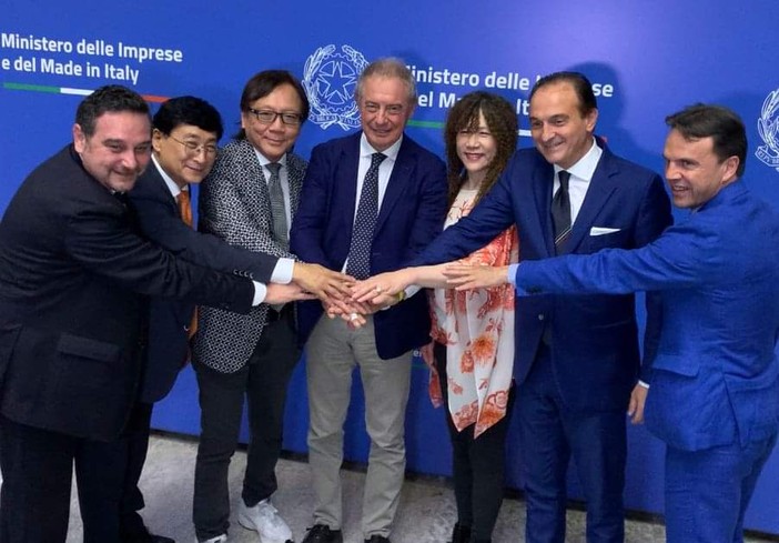 Novara diventa il nuovo hub tecnologico europeo: firmato l'accordo per lo stabilimento di Silicon Box