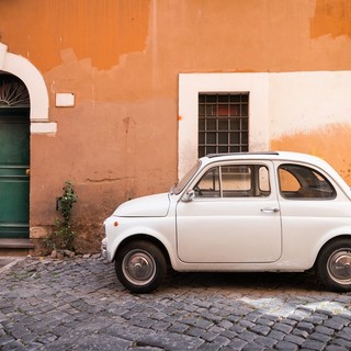 Auto sempre più vecchie: nel novarese l'età media è di quasi 12 anni