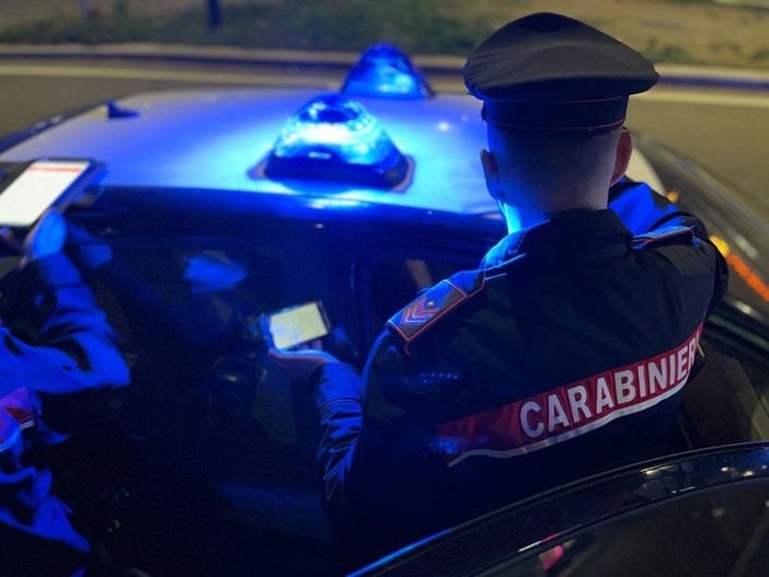 Femminicidio e tentativo di suicidio, ancora sangue nel Torinese. Indagano i carabinieri