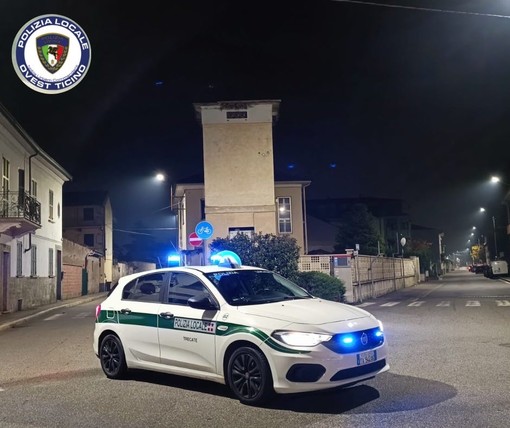 Non si ferma all’alt: ventottenne arrestato dalla polizia locale di Trecate