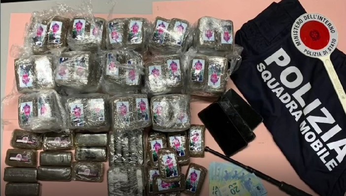 Maxi operazione antidroga: smantellata una rete di spaccio a Novara e provincia