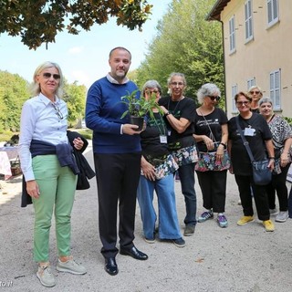 Emozioni in giardino: successo per l'iniziativa alla Villa Cicogna