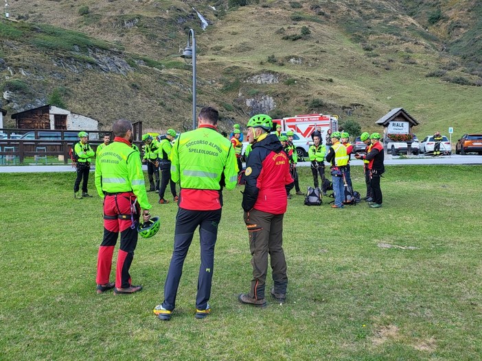 Frana al Città di Busto, il Soccorso Alpino regionale: &quot;Scenario instabile, proseguono i distacchi&quot;