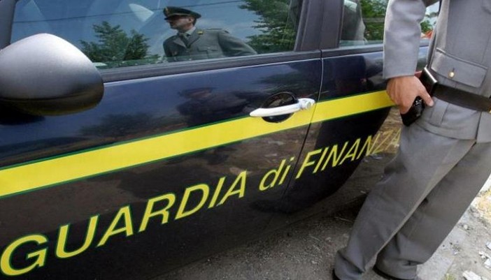 Guardia di Finanza, nuovo concorso pubblico per il reclutamento di 12 tenenti