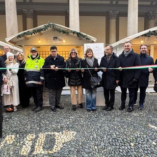 Mercatino della solidarietà: inaugurata la ventisettesima edizione a Novara