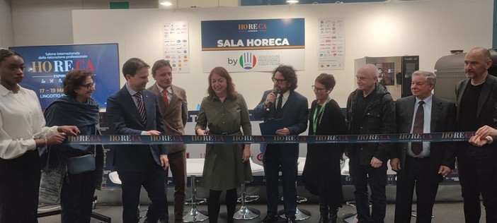 Horeca Expoforum a Lingotto Fiere, il salone sulla ristorazione professionale tra TikTok, robot camerieri e cioccolatini al persico   VIDEO