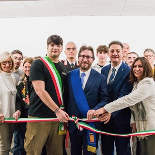 Istituto Fermi, completata la ristrutturazione dell'aula magna e della biblioteca FOTO