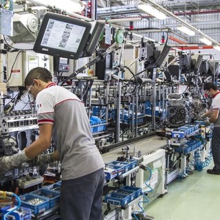 Nuova frenata dell'economia piemontese: produzione industriale in calo di oltre l'1% nel secondo trimestre dell'anno