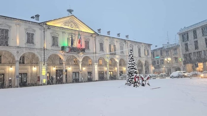 Nevicata precoce storica a Novara: record di accumulo dal 1985