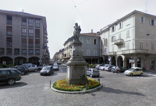 Borgomanero, studenti in piazza per la pace