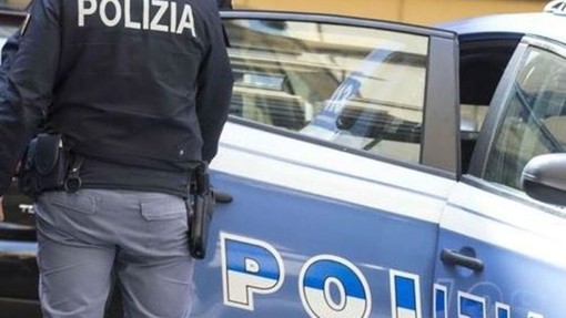 Ottantenne novarese danneggia un'auto in sosta a Ghiffa e si dilegua