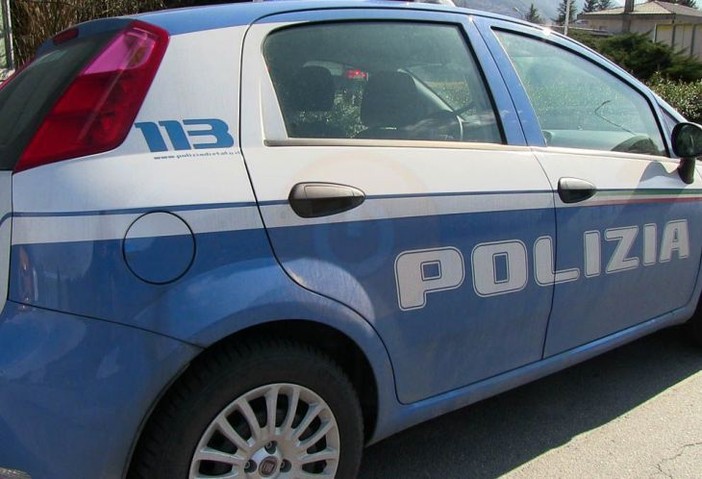 Viola il divieto di avvicinamento alla figlia minorenne dopo i maltrattamenti: 45enne arrestata