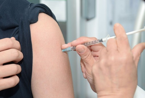 Vaccinazioni antinfluenzali e Covid-19 per pazienti senza medico a Cressa e Borgomanero