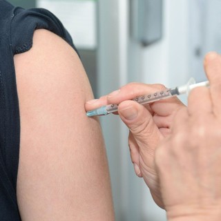 Vaccinazioni antinfluenzali e Covid-19 per pazienti senza medico a Cressa e Borgomanero