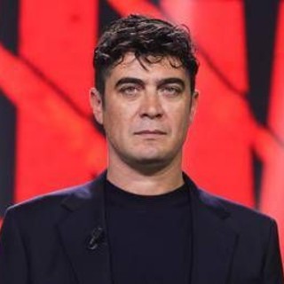 Verissimo, Riccardo Scamarcio chi è: l'attore ospite oggi 8 marzo