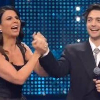 Sanremo 2025, Geppi Cucciari e i finti complimenti a Il Volo