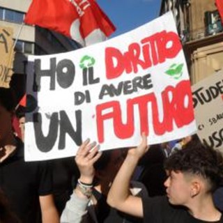 Sciopero scuola, oggi studenti in piazza in tutta Italia